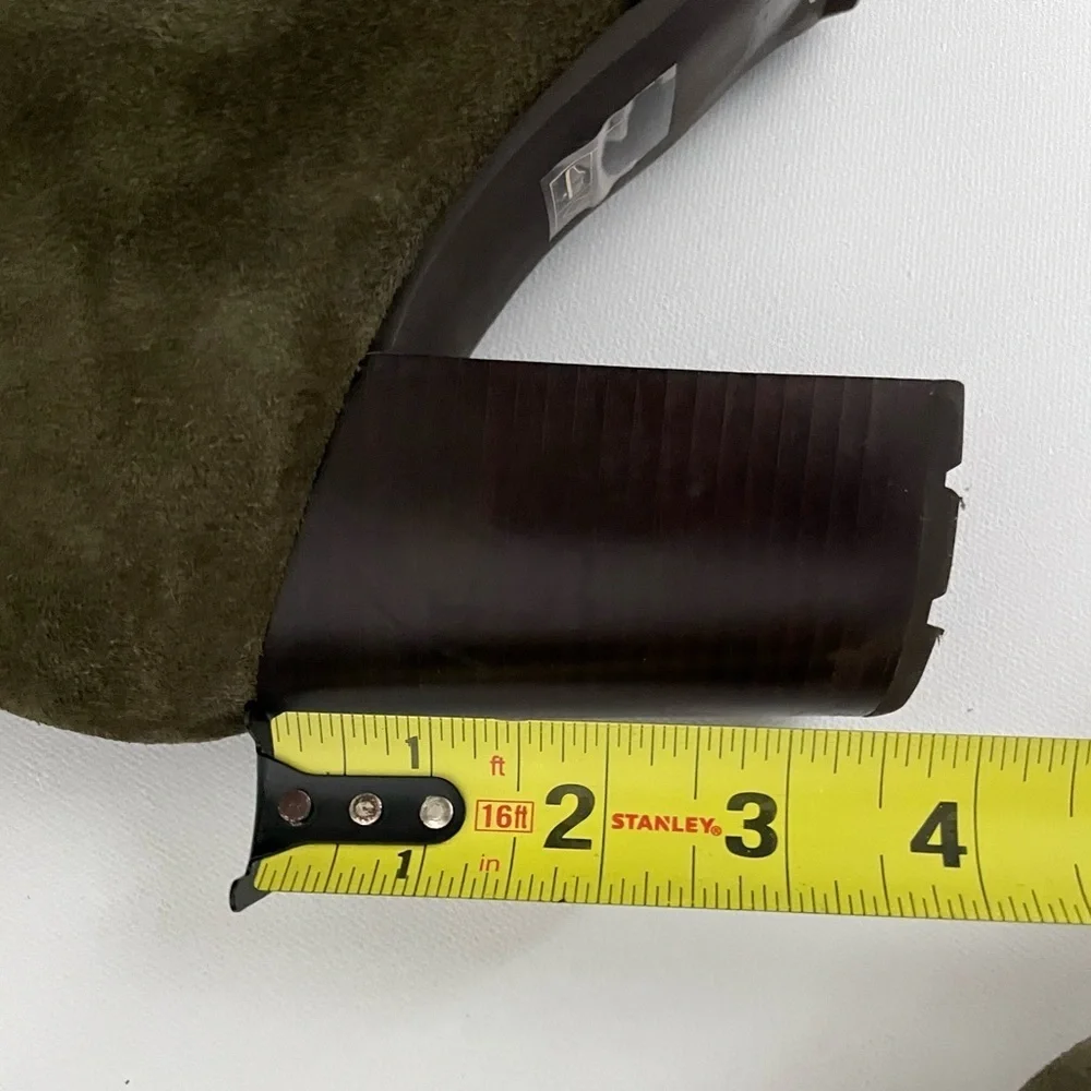 Tory Burch Sofia Lug Sole Bootie Green Suede Gold Logo 10.5 olive army Academia